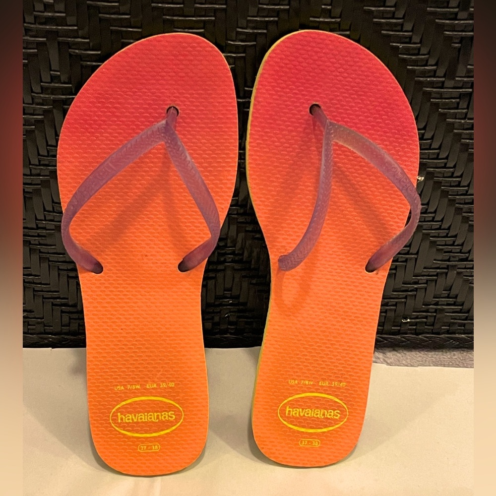 Ombré Havaianas flip flops